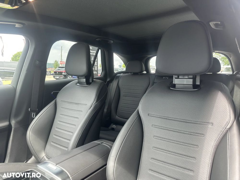 Mercedes-Benz GLC 300 e 4Matic 9G-TRONIC AMG Line Advanced - 18