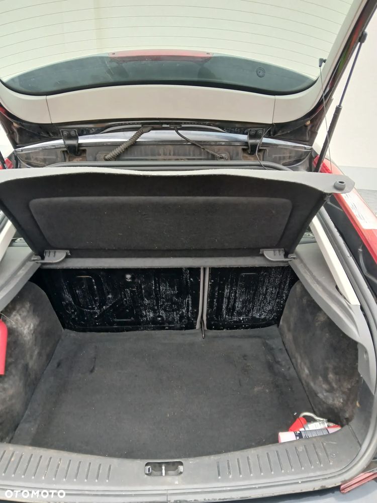 Ford Focus 1.6 TDCi Trend - 9