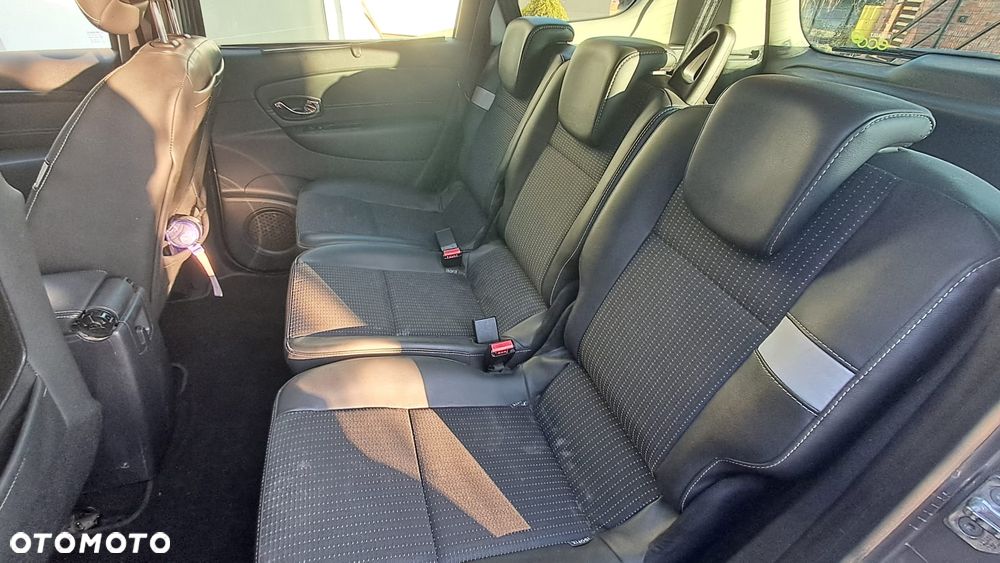 Renault Scenic 1.5 dCi Life - 10