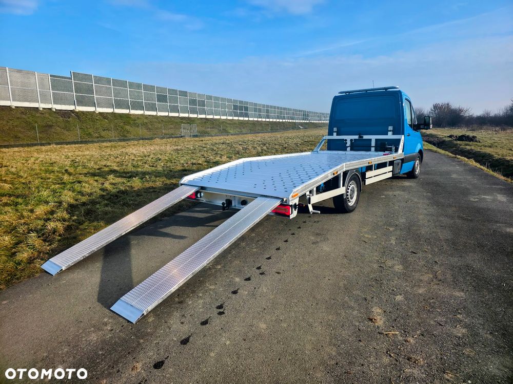 Mercedes-Benz Sprinter - 5