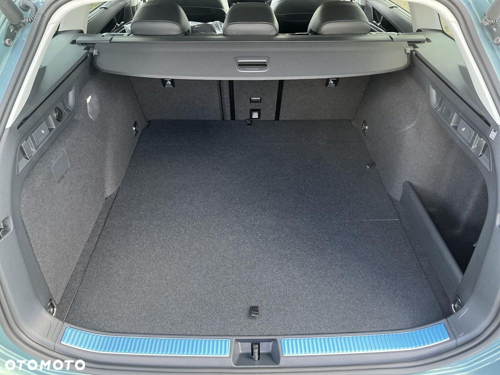 Volkswagen Passat - 12
