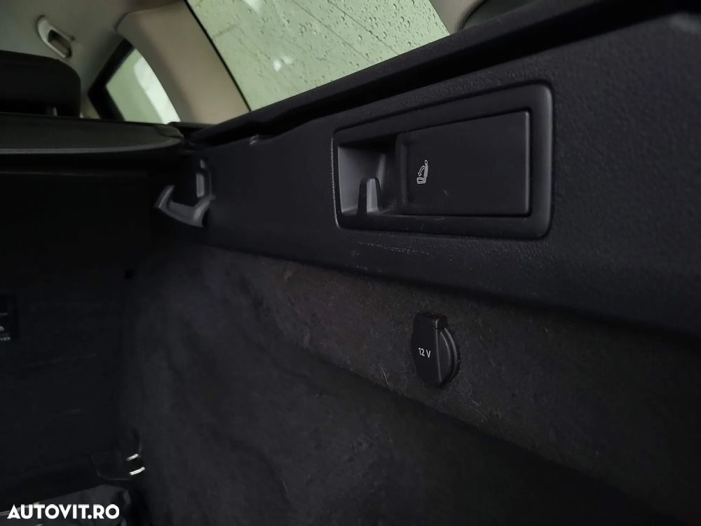 Volkswagen Passat Variant 2.0 TDI Comfortline - 23