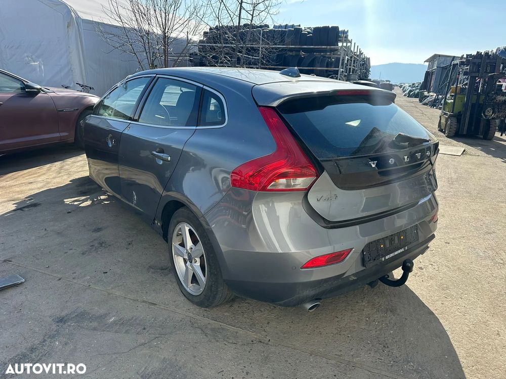Dezmembrari Volvo V40 2014 / 2.0Diesel - 2