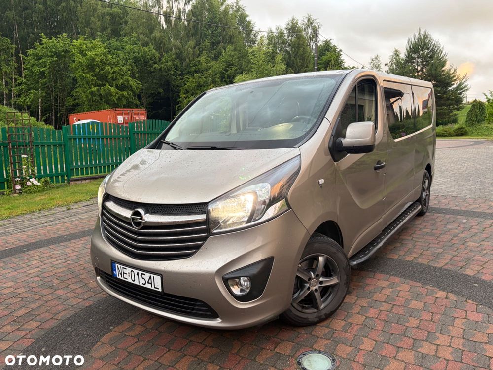 Opel Vivaro - 1