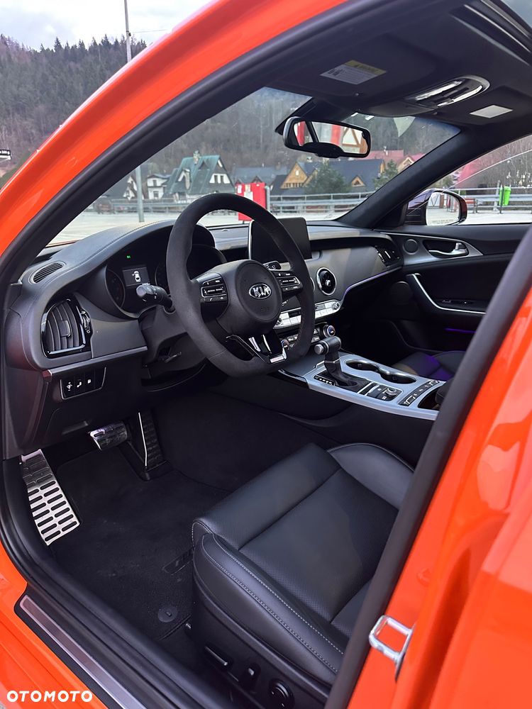 Kia Stinger 3.3 T-GDI V6 GT AWD - 16