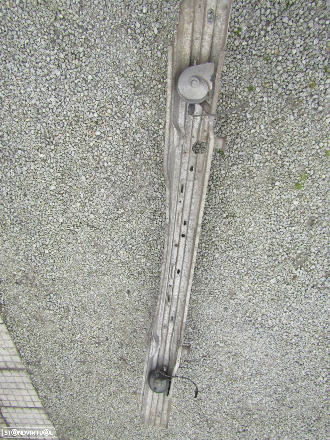 Reforço (suporte) para-choques BMW E46 original em bom estado - 4