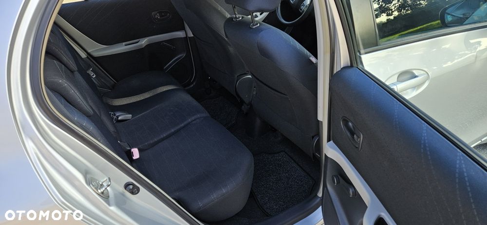 Toyota Yaris - 6