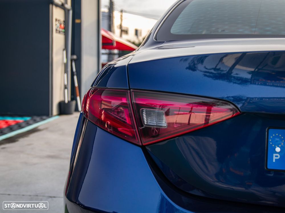 Alfa Romeo Giulia 2.2 D Super AT8 - 9