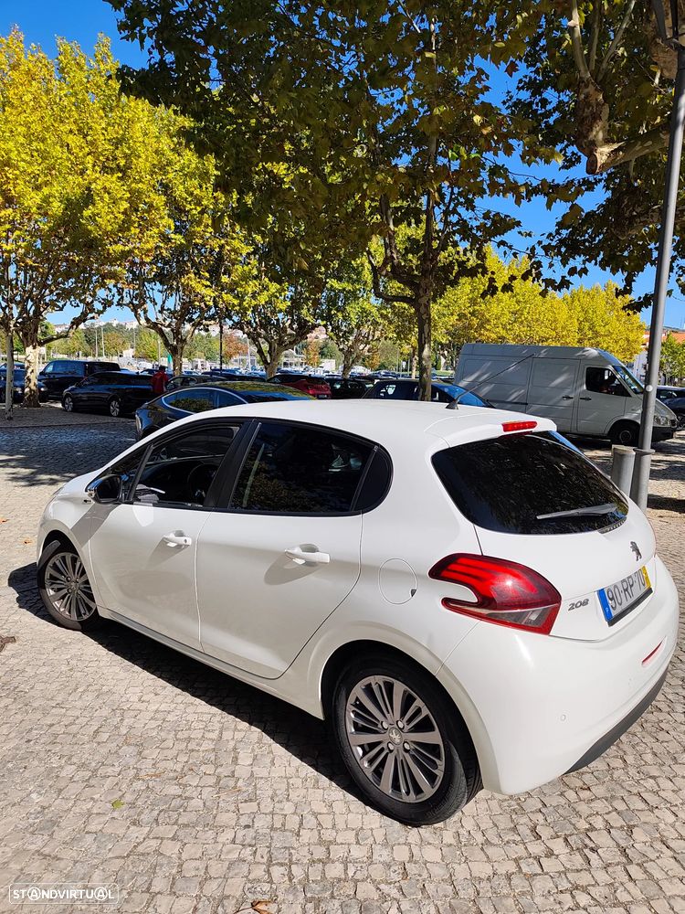 Peugeot 208 1.2 PureTech Style - 7