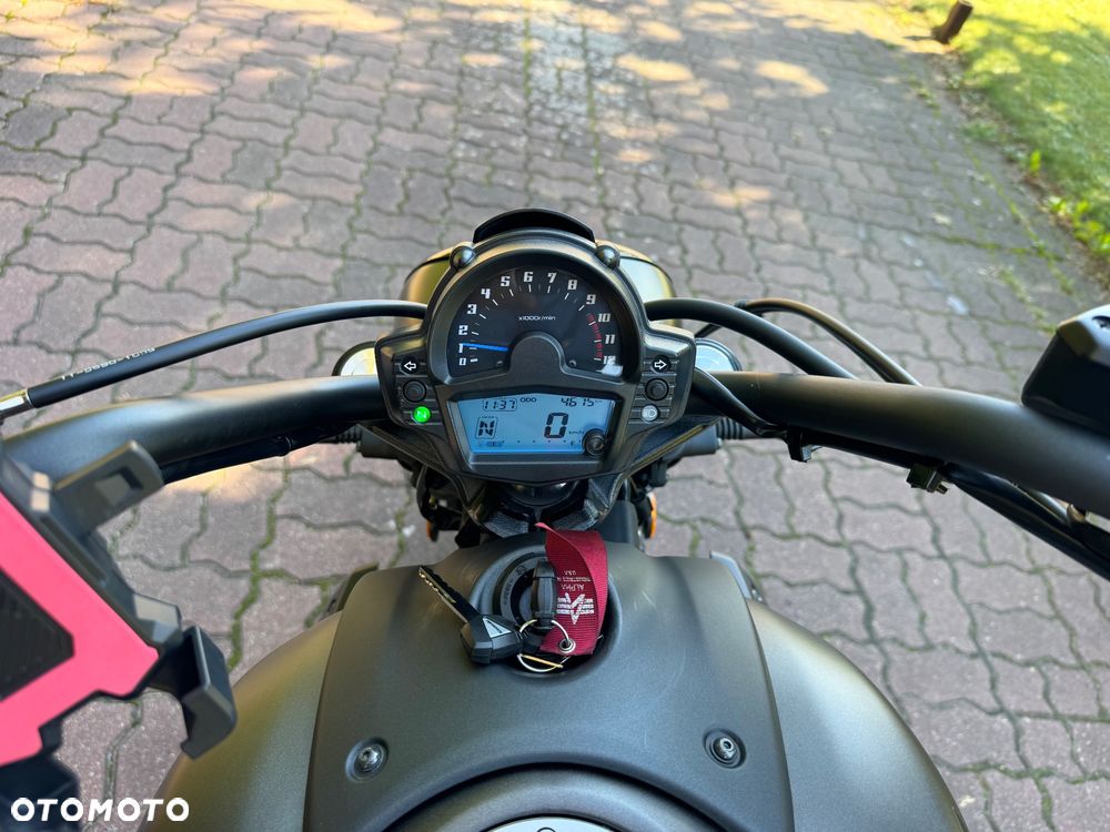 Kawasaki Vulcan S - 18