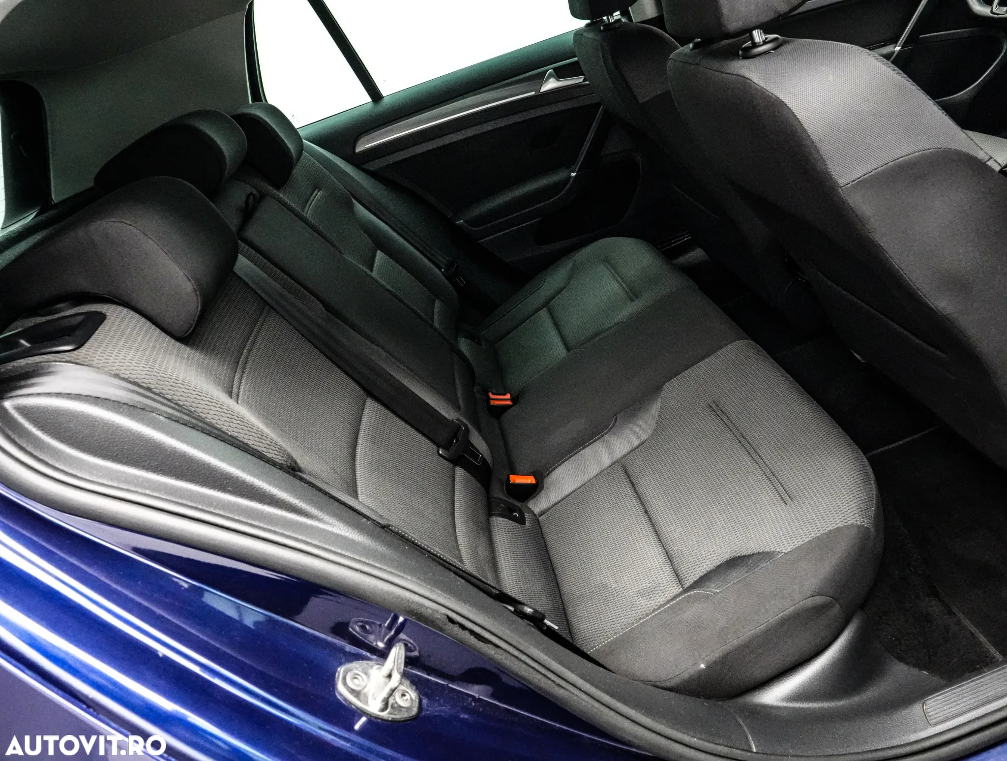 Volkswagen Golf e-Golf - 17