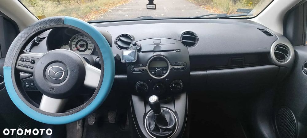 Mazda 2 1.3 Exclusive - 7