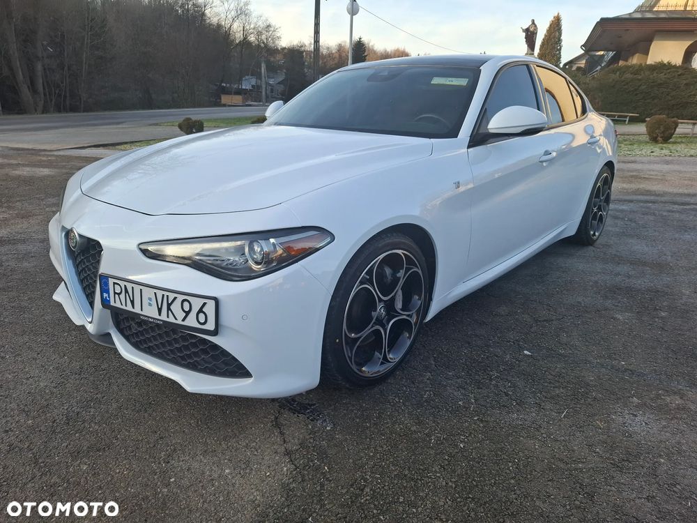 Alfa Romeo Giulia 2.0 Turbo 16V AT8 Veloce - 34