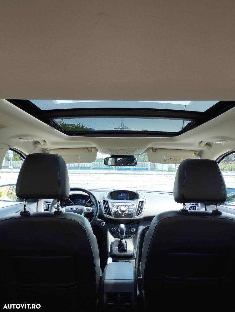 Ford Kuga 2.0 TDCi Powershift 4WD Titanium - 3