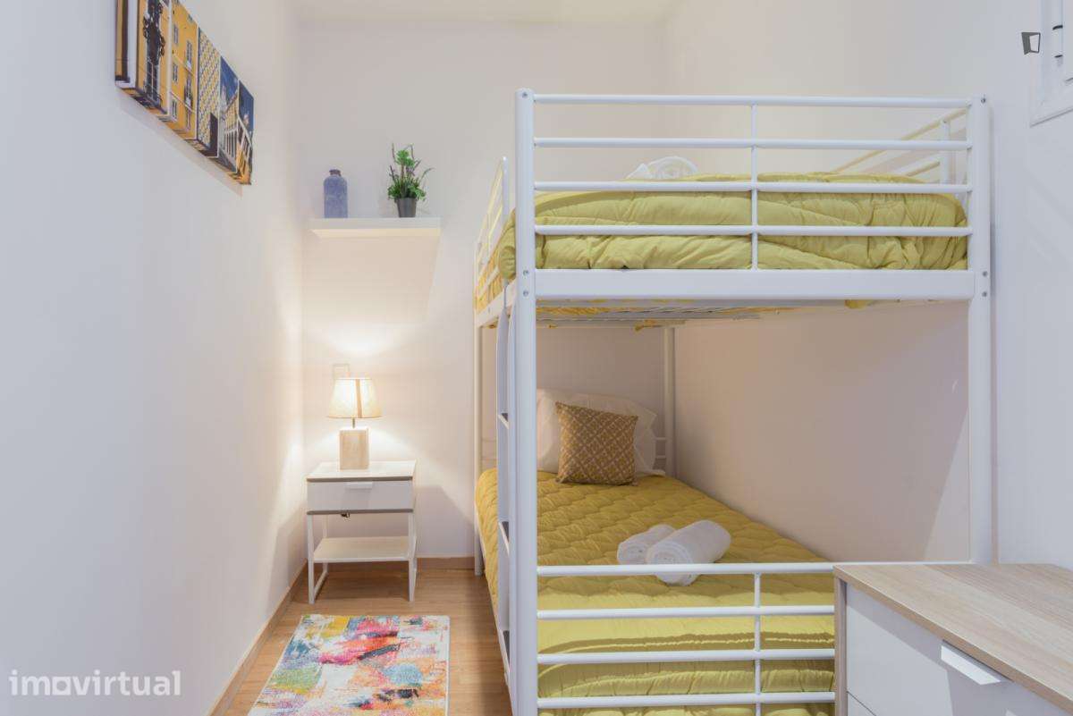 Apartamento com 2 quartos - localizado em Santo Ildefonso Porto - Grande imagem: 3/16
