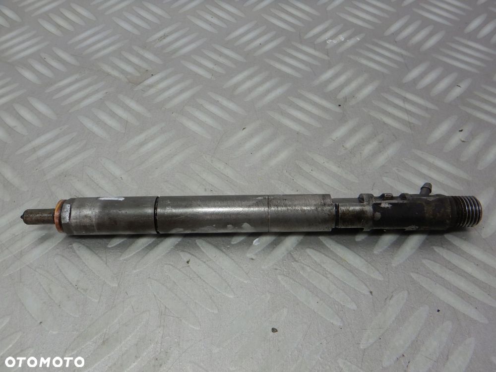 Wtrysk Wtryskiwacz Ssang Yong Rodius I 04-13 2.7 XDI A6650170221 EJBR04401D - 3