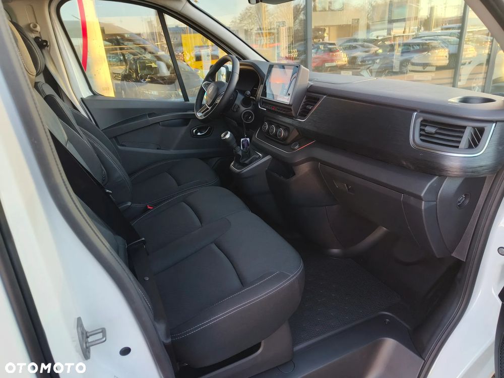 Renault Trafic - 10