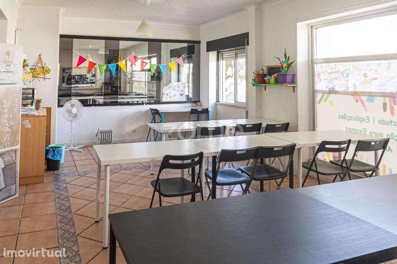 Trespasse – Centro de Estudos no Laranjeiro | Excelente Oportunida... - Grande imagem: 3/14