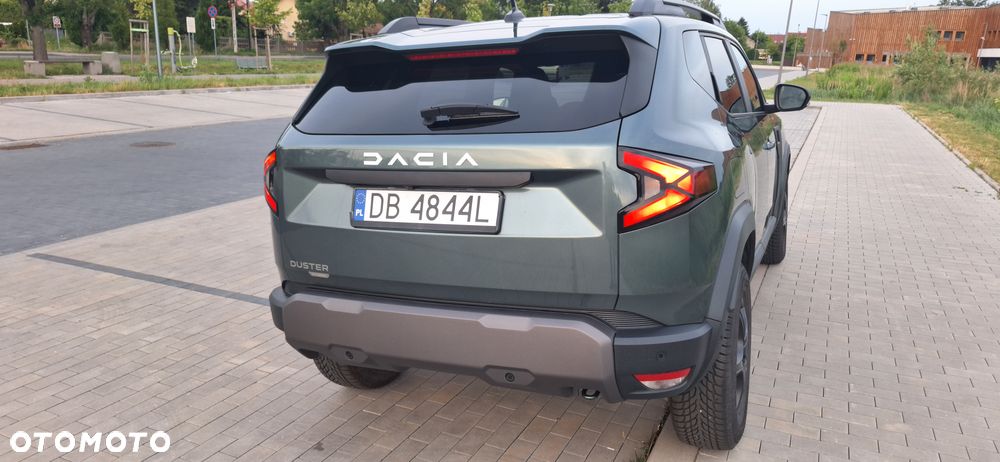 Dacia Duster 1.6 Full Hybrid 140 Journey+ MMT - 24