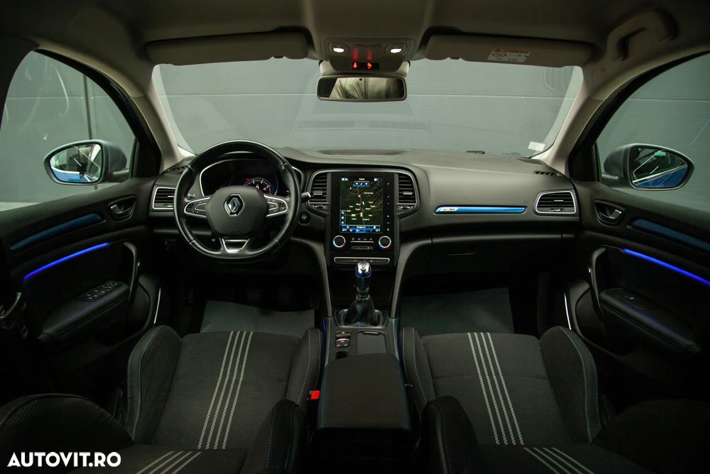 Renault Megane TCe 140 GPF R.S. LINE - 12