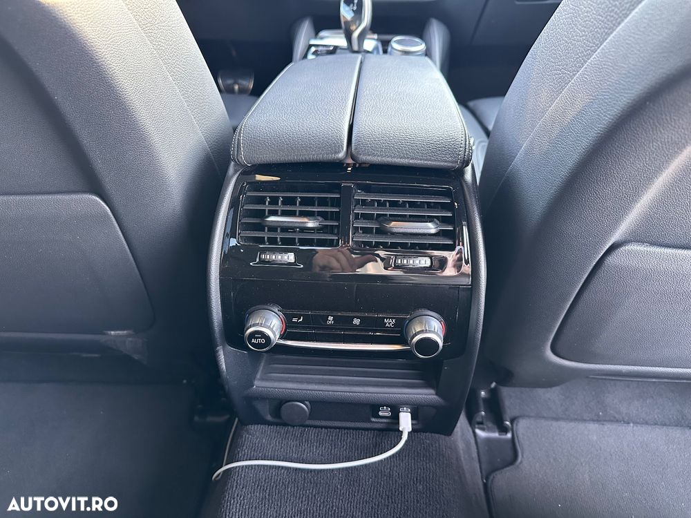 BMW Seria 5 530e xDrive Aut. M Sport Edition - 9