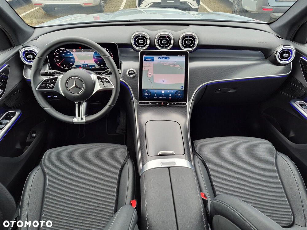 Mercedes-Benz GLC - 25
