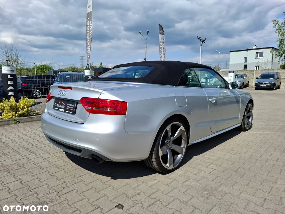 Audi A5 Cabrio - 12