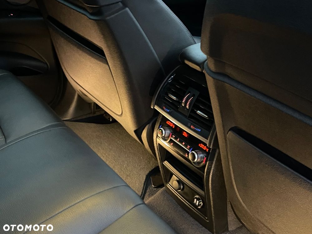 BMW X6 - 12
