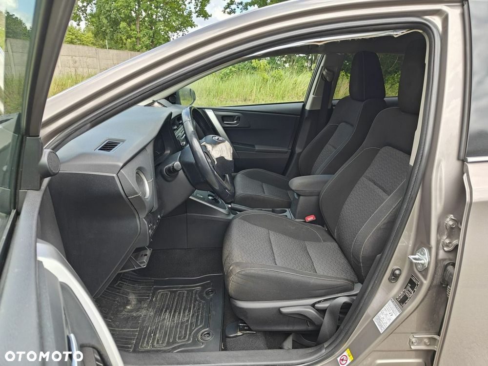 Toyota Auris - 7