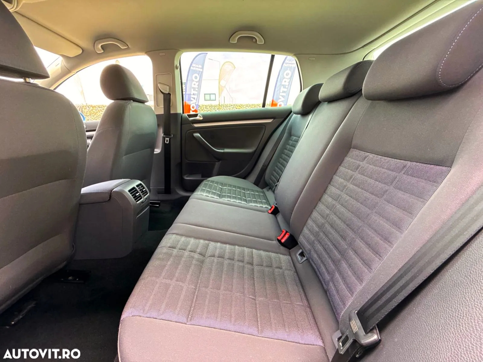 Volkswagen Golf 1.4 Tour Edition - 18