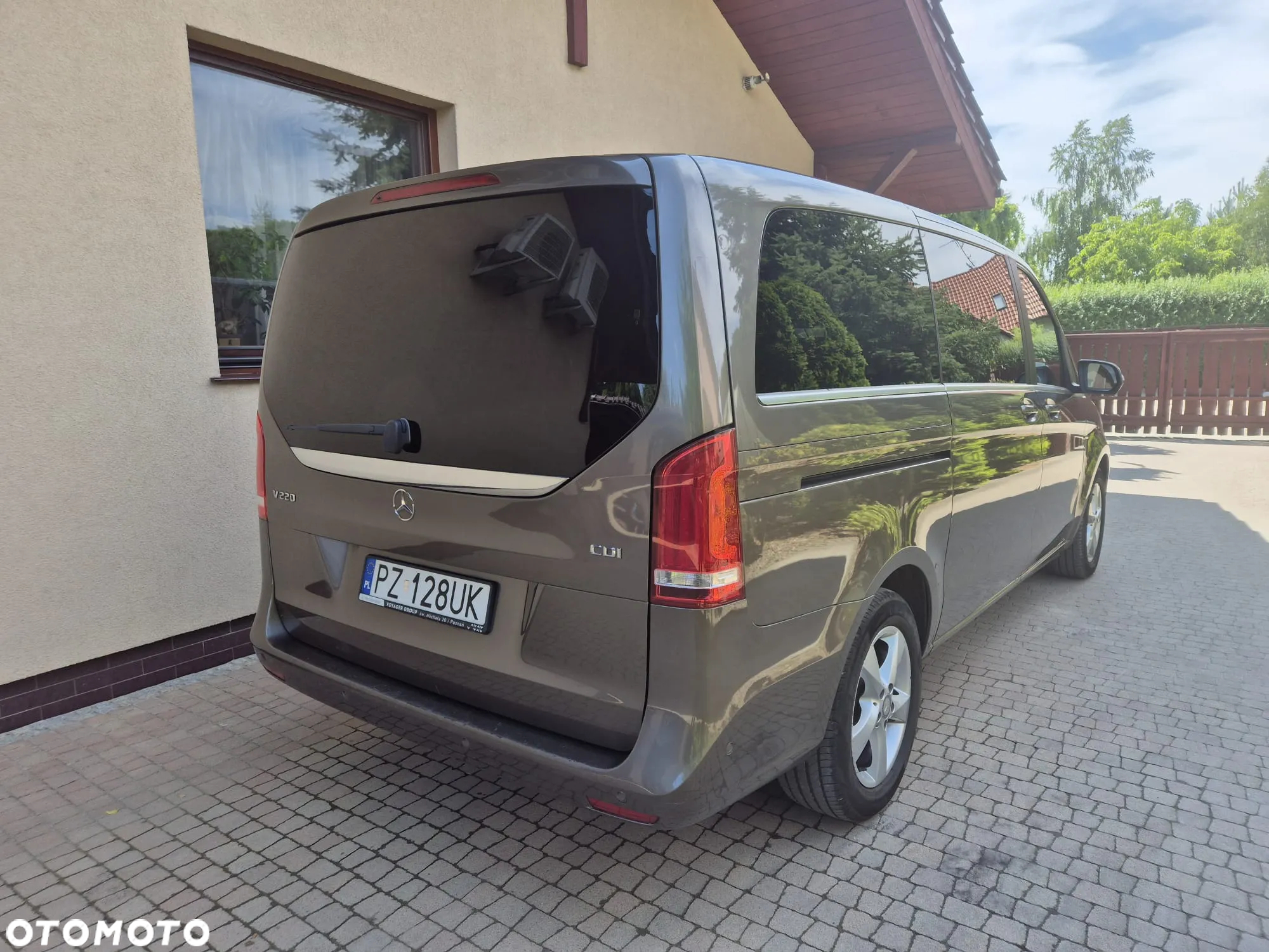 Mercedes-Benz Klasa V 220 CDI Avantgarde 7G-Tronic (d³ugi) - 4