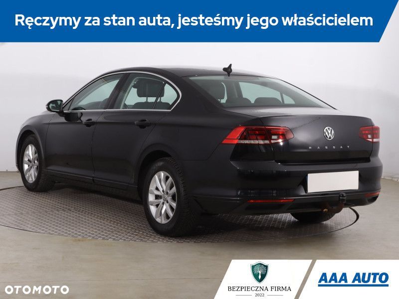 Volkswagen Passat - 6