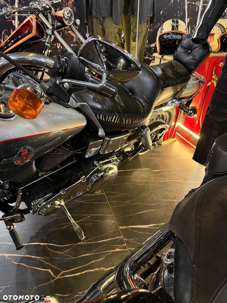 Harley-Davidson Dyna - 14