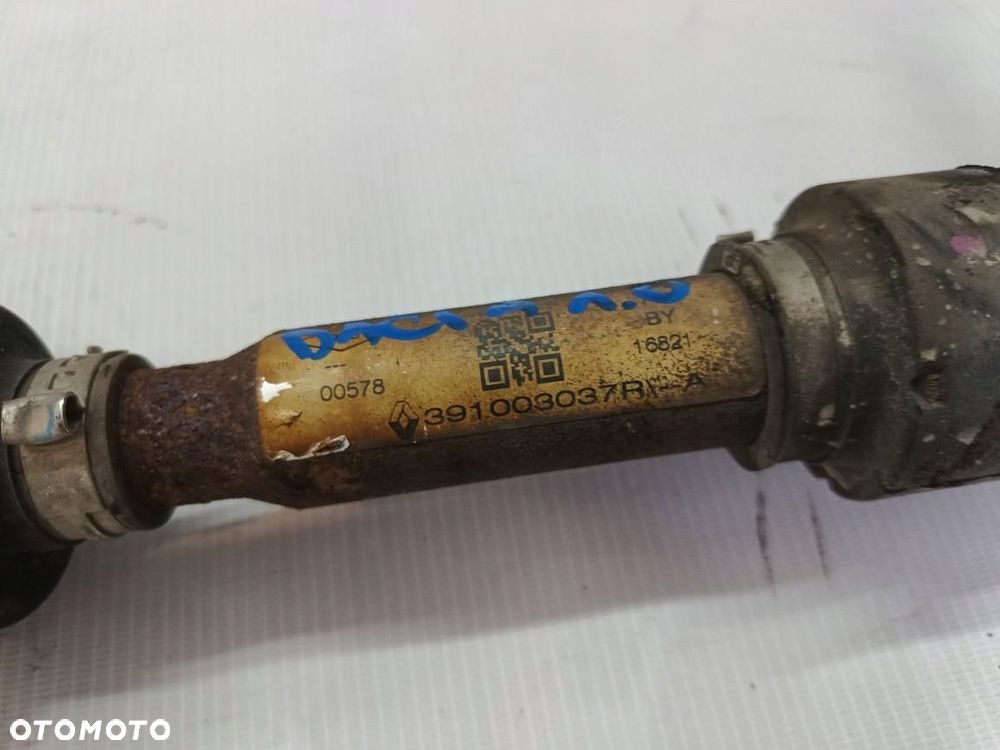 dacia sandero stepway iii 21r- 1.0 tce półoś prawy przód 391003037r - 5