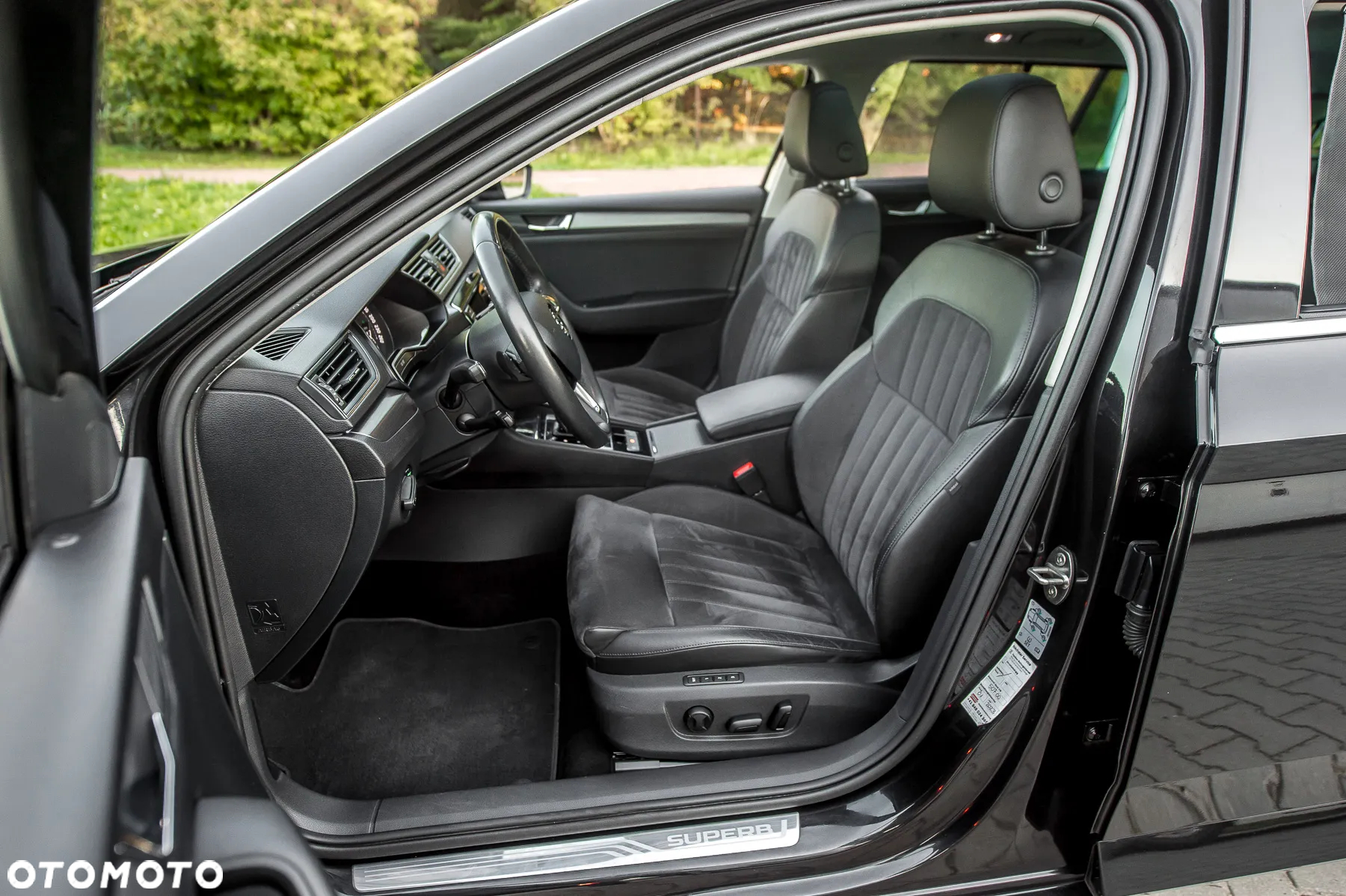 Skoda Superb Combi 2.0 TSI 4x4 DSG Ambition - 16