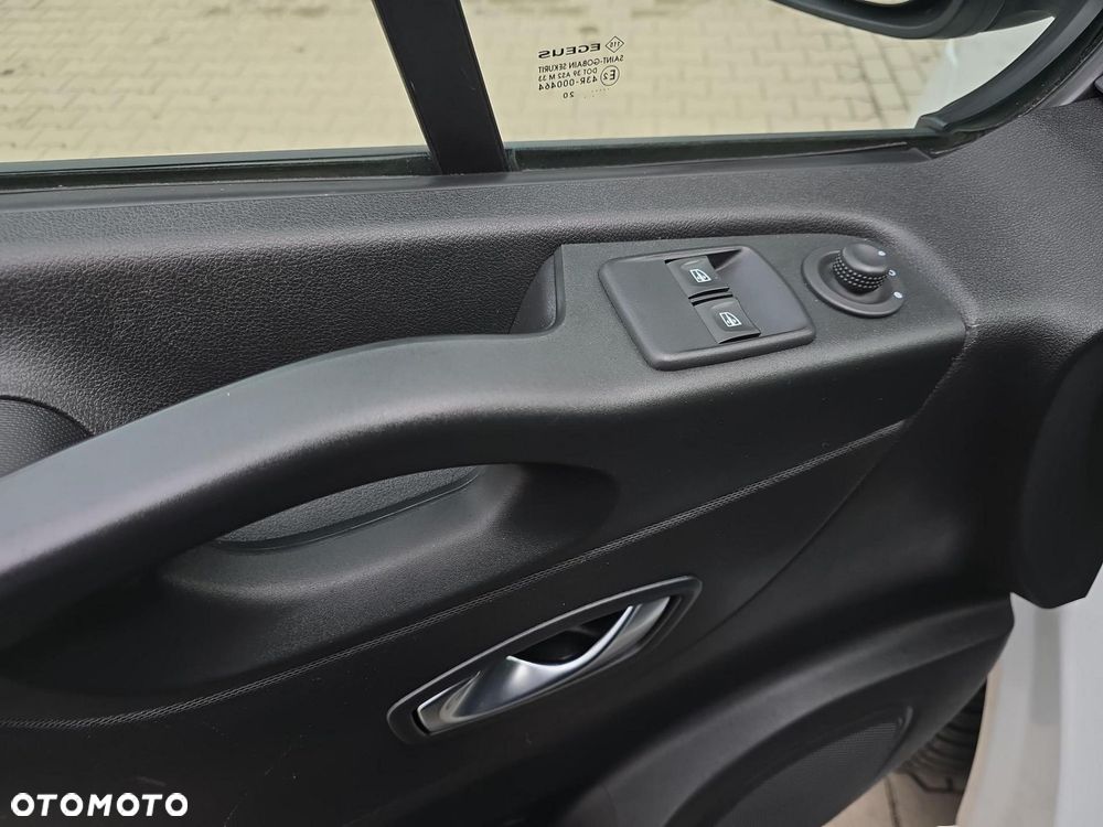Renault trafic - 11