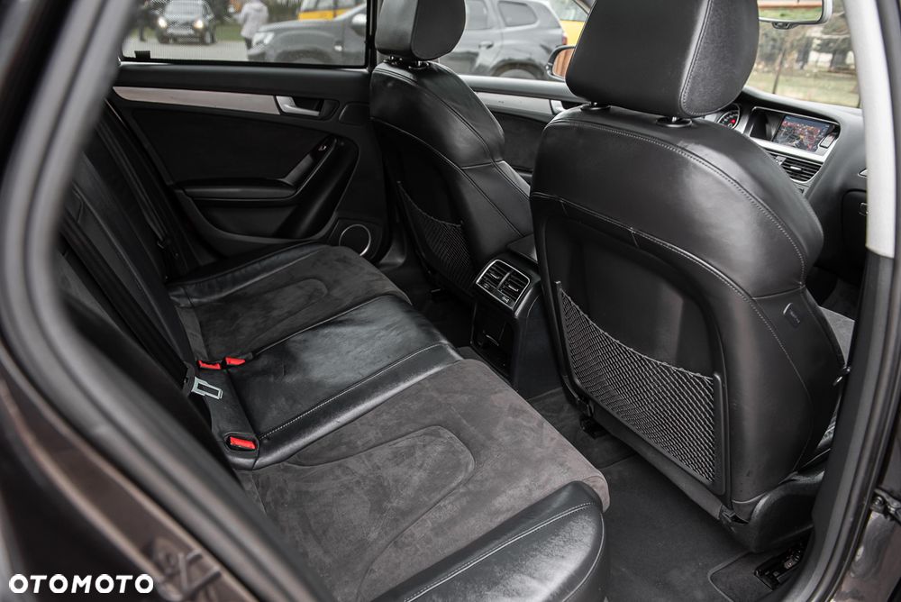 Audi A4 Avant 2.0 TDI DPF quattro S tronic S line Sportpaket - 34