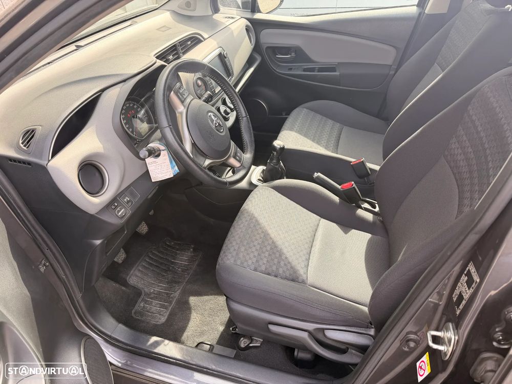 Toyota Yaris 1.0 VVT-i Comfort+P.Style - 9