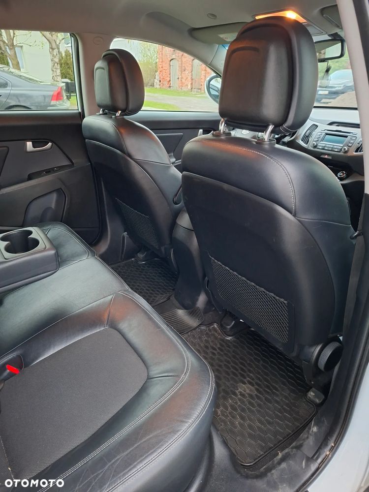 Kia Sportage 1.7 CRDI 2WD Attract - 13