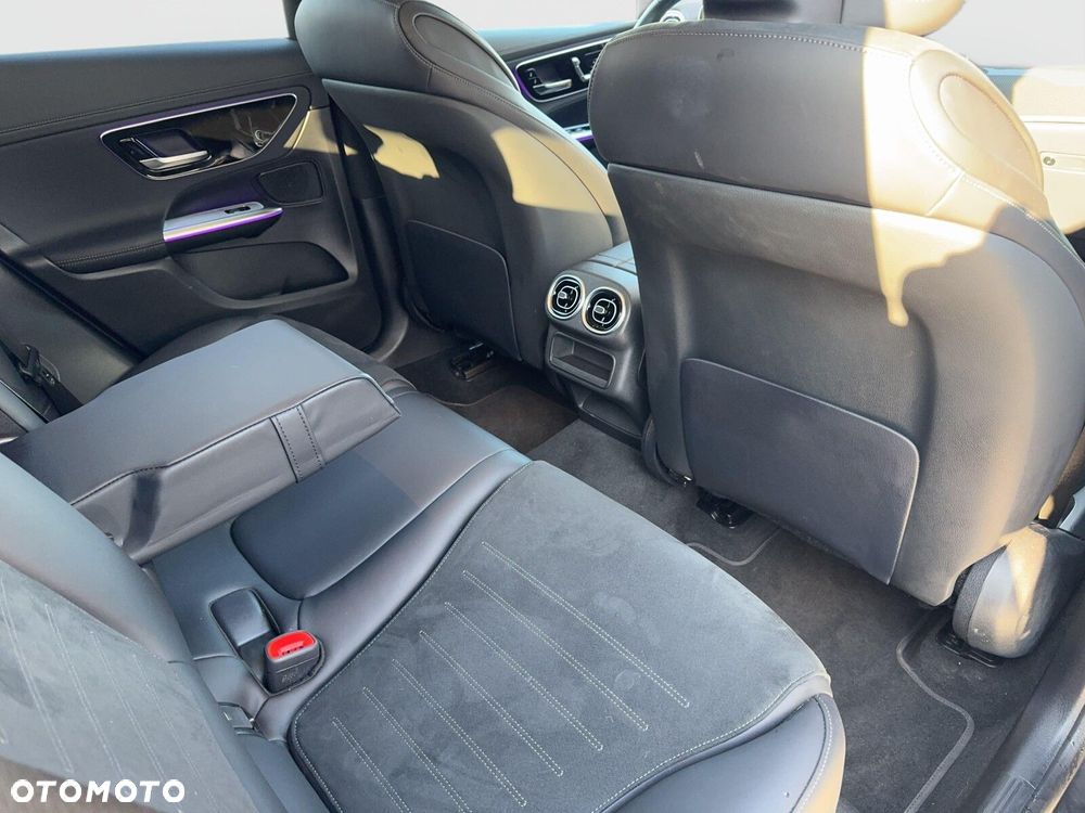 Mercedes-Benz GLC - 25