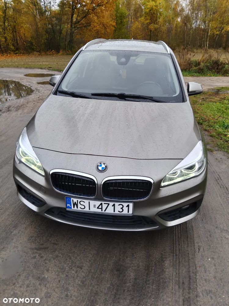 BMW Seria 2 218d - 18