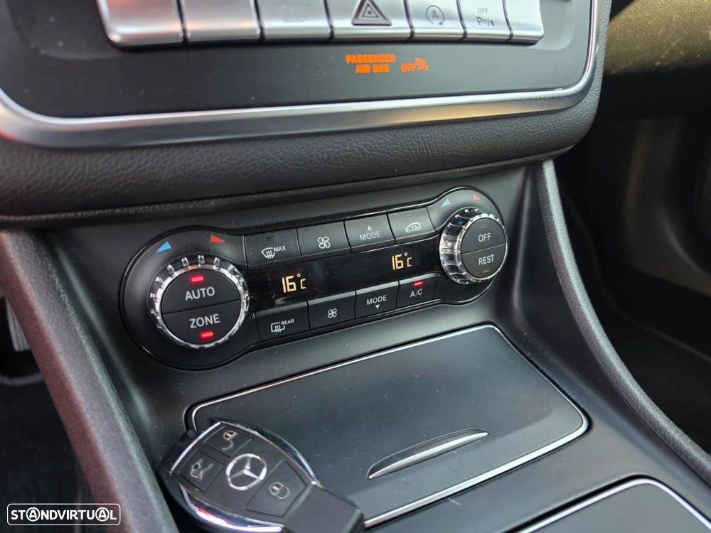 Mercedes-Benz GLA 180 d Aut. - 23