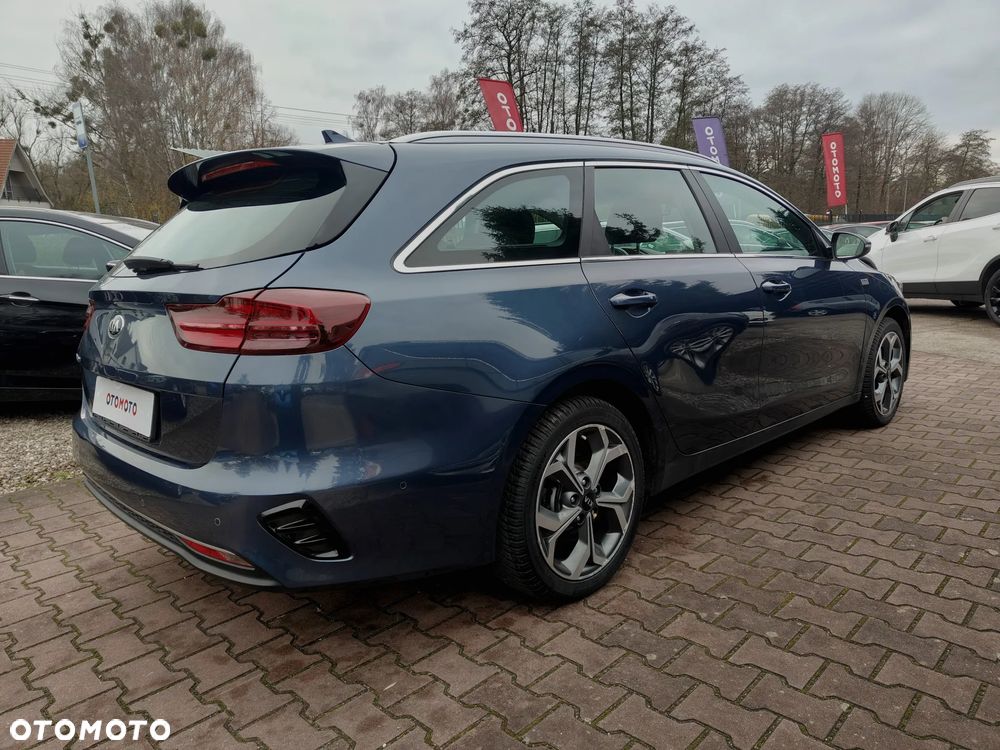 Kia Ceed 1.6 CRDi DCT Platinum Edition - 4