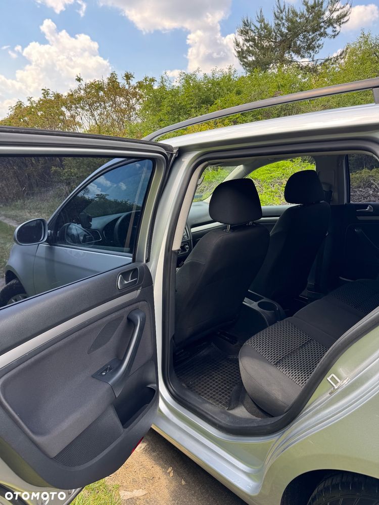 Volkswagen Golf 1.6 TDI Trendline - 11