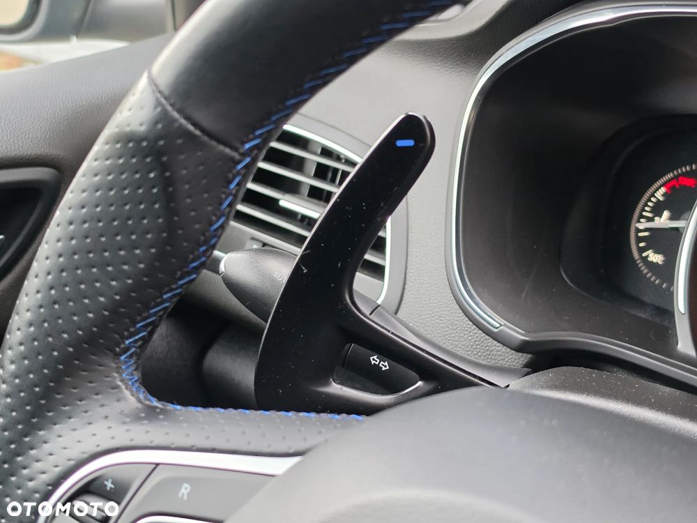 Renault Megane 1.6 TCe GT EDC - 29