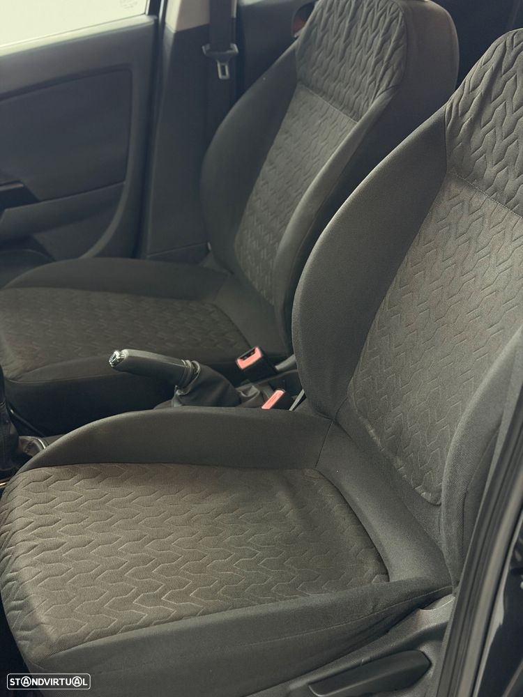 Opel Corsa 1.2 Cosmo - 29