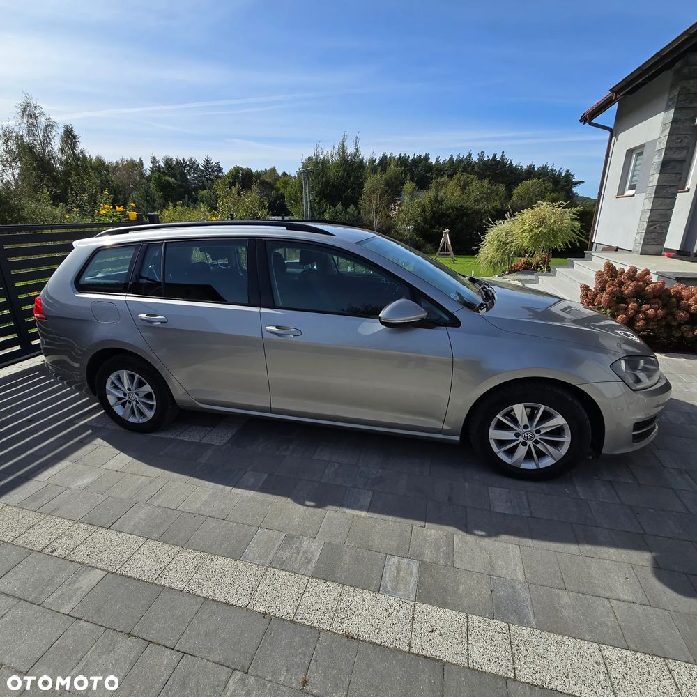 Volkswagen Golf VI 1.6 TDI BlueMot Comfortline - 9