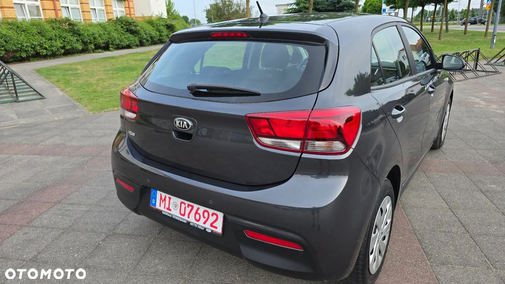 Kia Rio 1.2 Dream Team Edition - 16