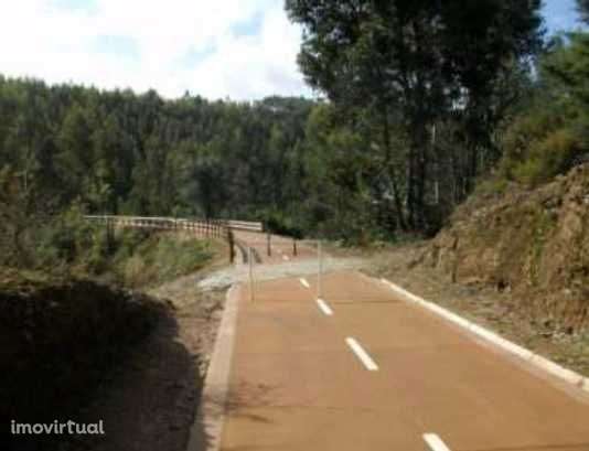 1,7 ha - Terreno rústico, em Arnóia, Celorico Basto - Grande imagem: 2/12