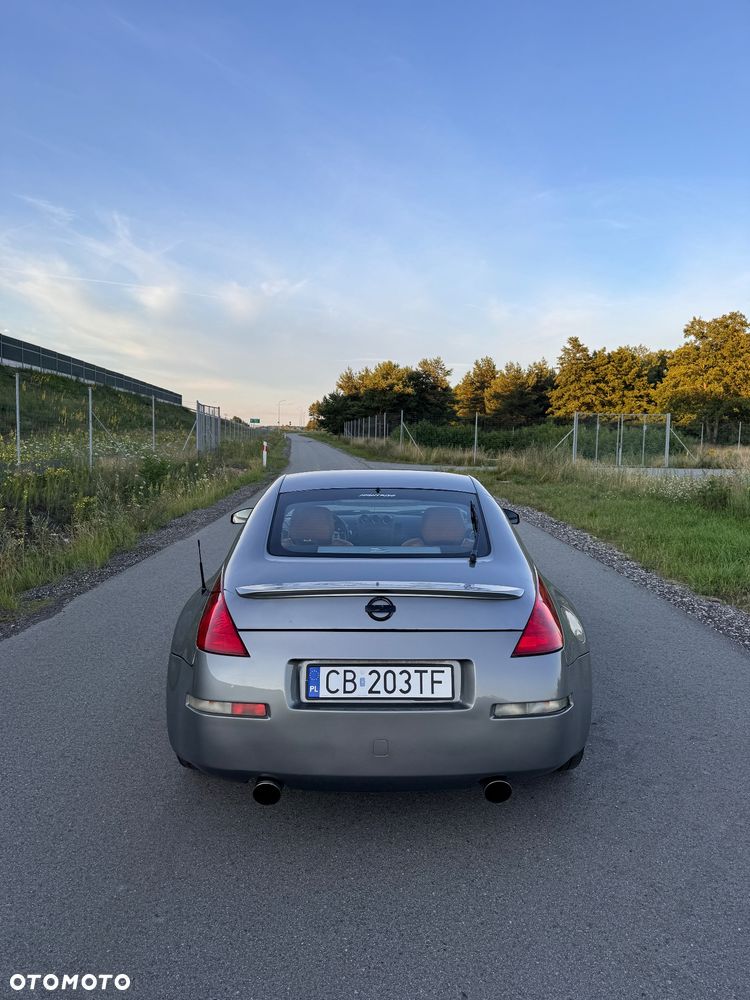 Nissan 350 Z - 9